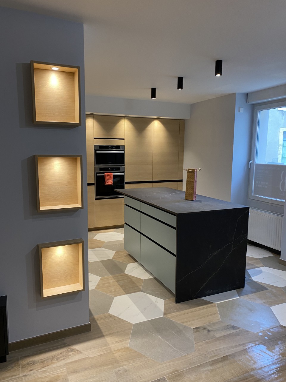 Création cuisine avec espace TV